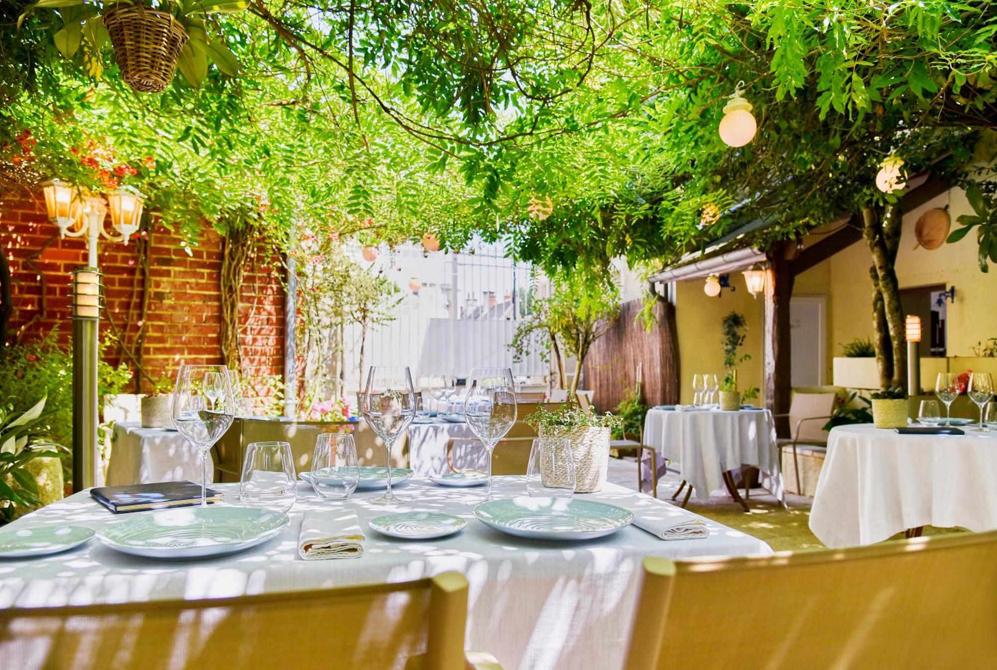 Logis Hotels Restaurant La Mere Hamard Semblancay Ngoại thất bức ảnh