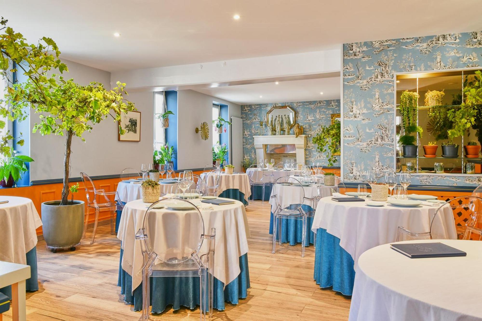 Logis Hotels Restaurant La Mere Hamard Semblancay Ngoại thất bức ảnh